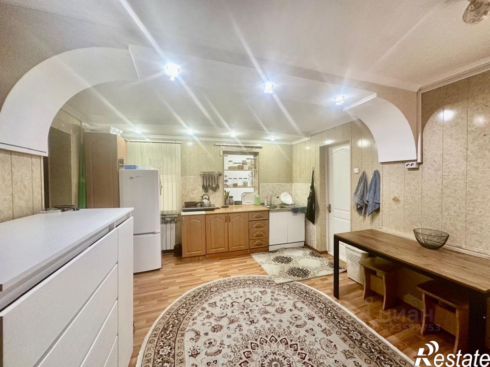 Купить дачу, дом, коттедж за 13 500 000 рублей на пер Крылова, 16