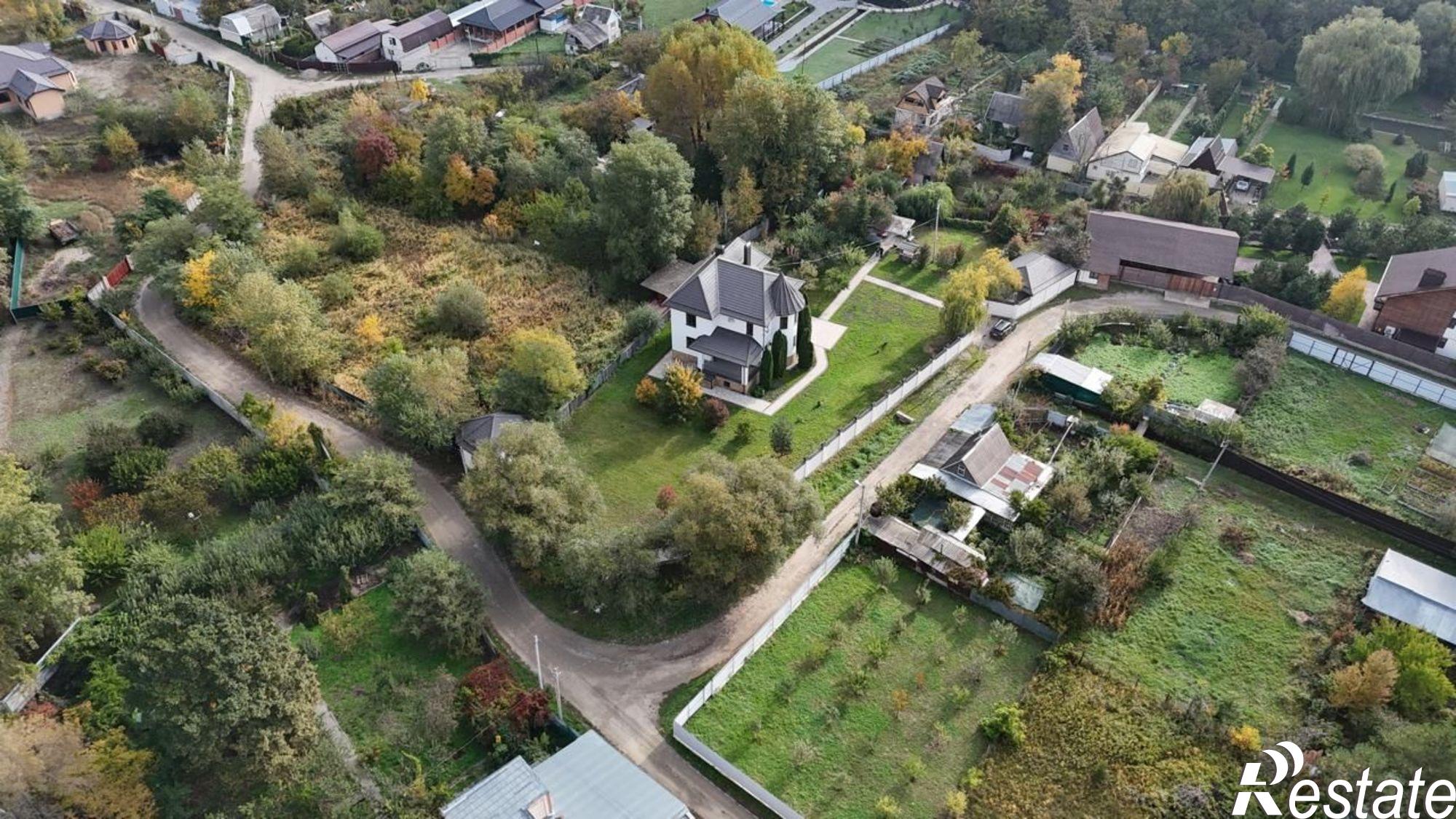 Сдать дачу, дом, коттедж за 500 000 рублей на Тополиная улица