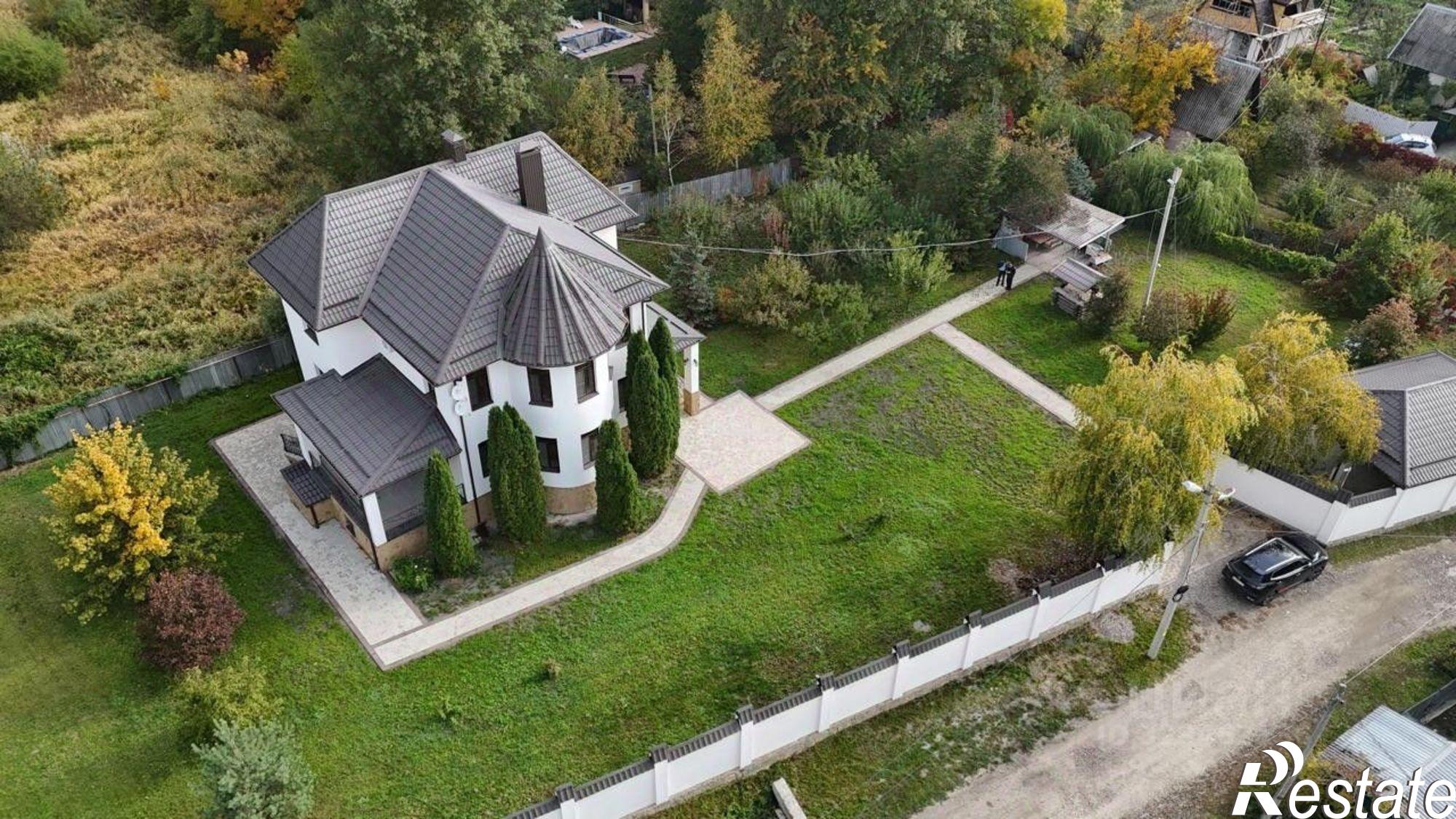 Сдать дачу, дом, коттедж за 500 000 рублей на Тополиная улица