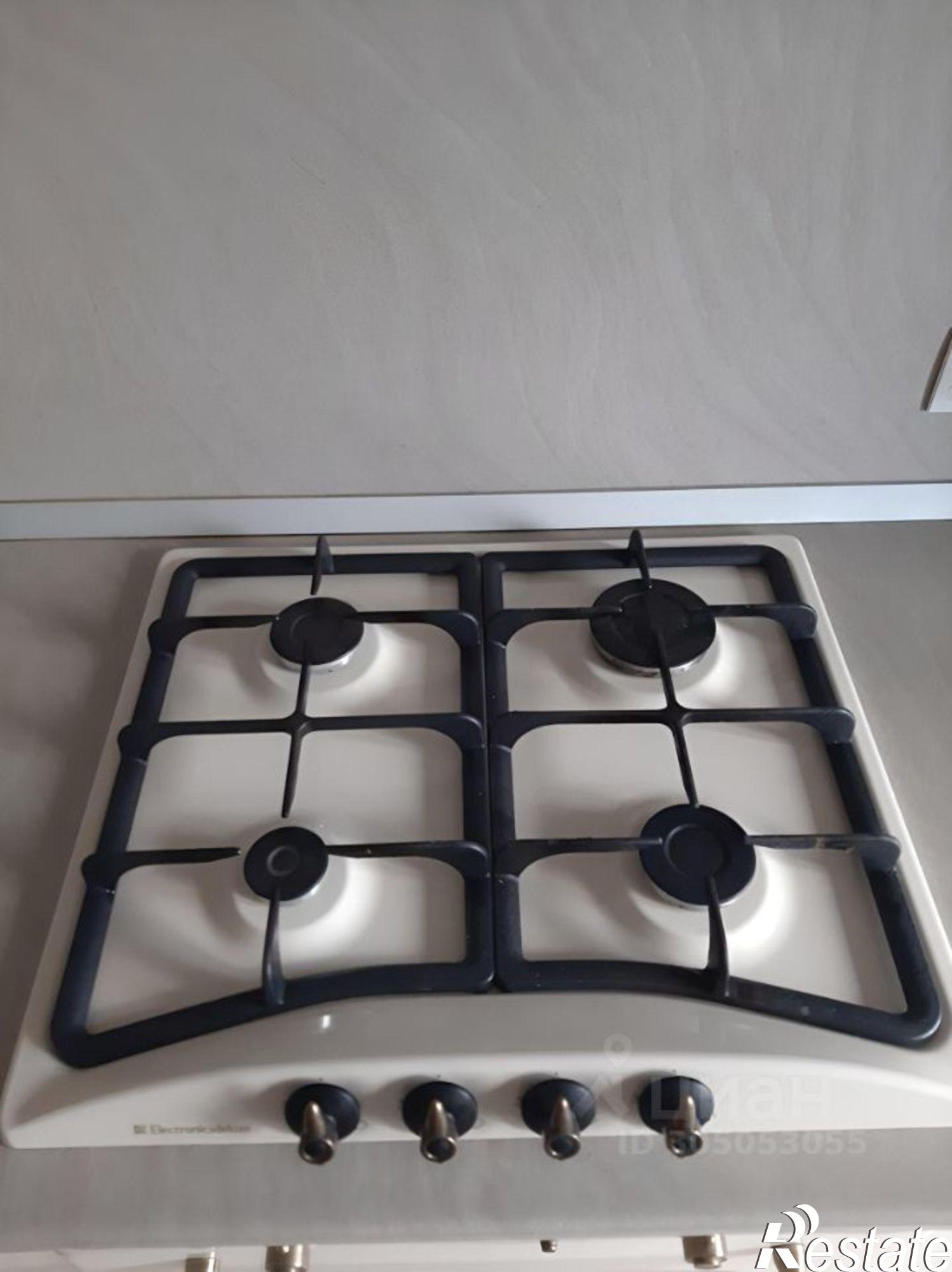 Купить квартиру за 4 100 000 рублей на ул Комсомольская, 40