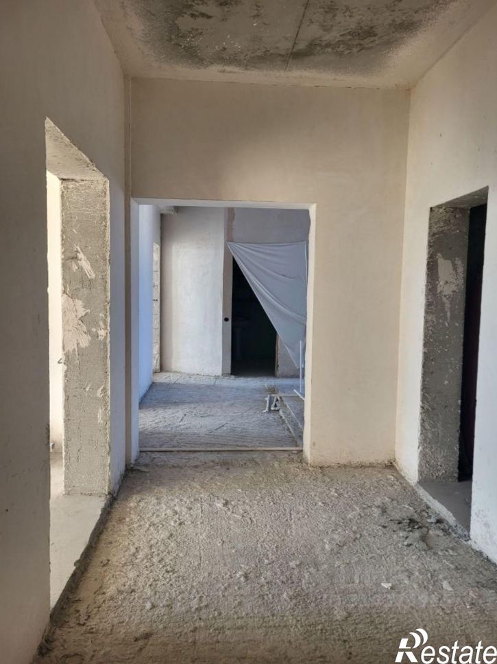 4-комн квартира ул Международная, 170,  д. 170