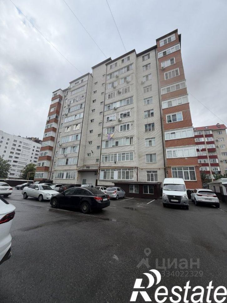 4-комн квартира улица Космонавтов, 35В,  д. 35В